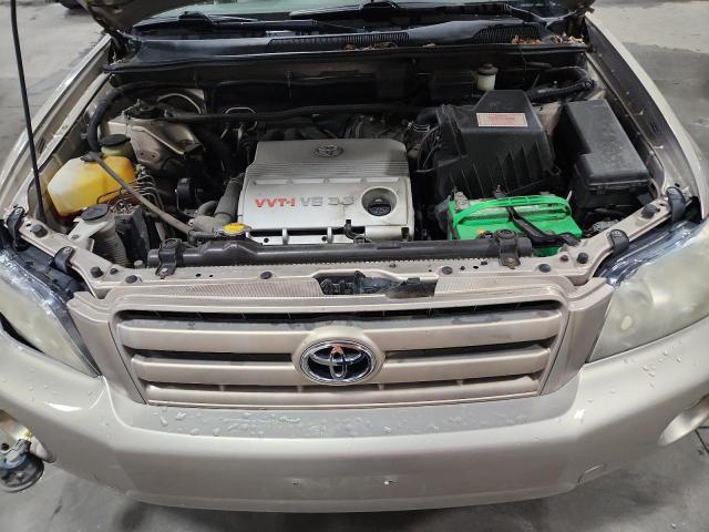 Photo 12 from auction – 2004 TOYOTA HIGHLANDER with VIN JTEEP21AX40035831