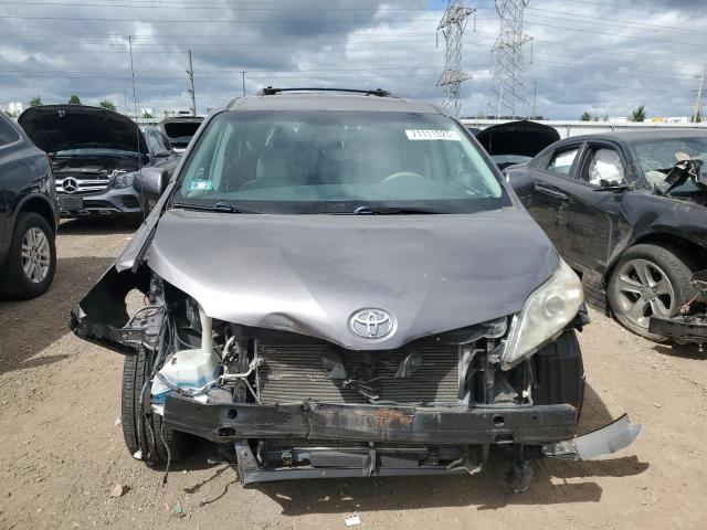 Photo 5 from auction – 2011 TOYOTA SIENNA with VIN 5TDYK3DC2BS127092