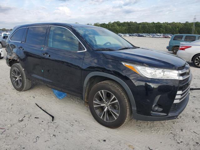 Photo 4 from auction – 2018 TOYOTA HIGHLANDER with VIN 5TDBZRFHXJS862690