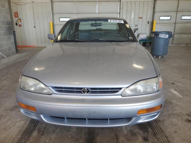 Photo 5 from auction – 1995 TOYOTA CAMRY LE with VIN 4T1SK12E3SU521982