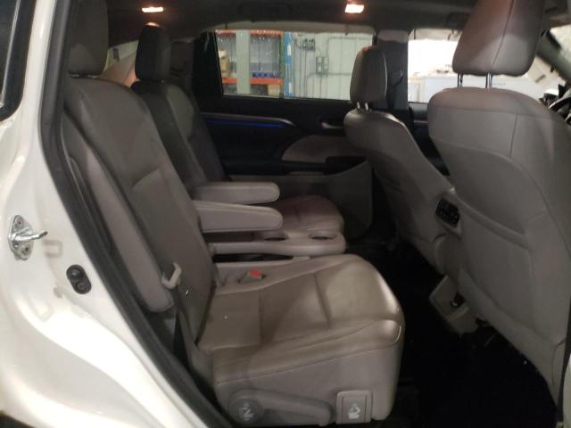 Photo 11 from auction – 2018 TOYOTA HIGHLANDER with VIN 5TDDGRFH6JS040581