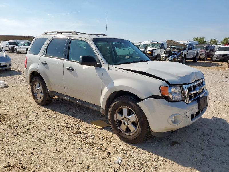Photo 4 from auction – 2011 FORD ESCAPE XLT with VIN 1FMCU0DG2BKA69557