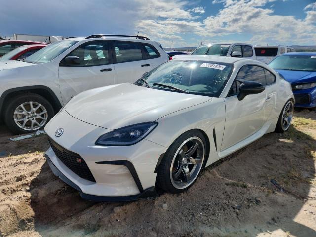 TOYOTA GR 86 2024 with VIN JF1ZNBB10R9754752 - Photo from auction