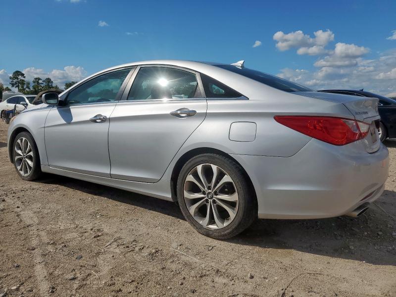 Photo 2 from auction – 2012 HYUNDAI SONATA SE with VIN 5NPEC4AC7CH365411
