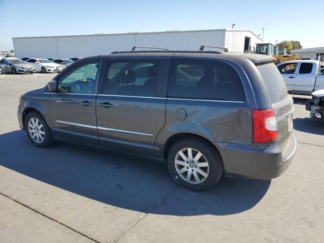 Photo 2 from auction – 2015 CHRYSLER TOWN & COU with VIN 2C4RC1BG4FR696424