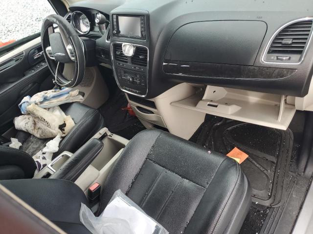 Photo 8 from auction – 2016 CHRYSLER TOWN & COU with VIN 2C4RC1BG2GR291454