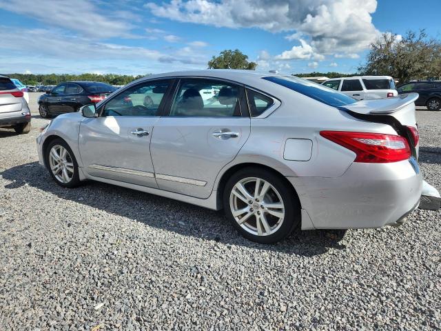 Photo 2 from auction – 2017 NISSAN ALTIMA 3.5 with VIN 1N4BL3AP6HC197818