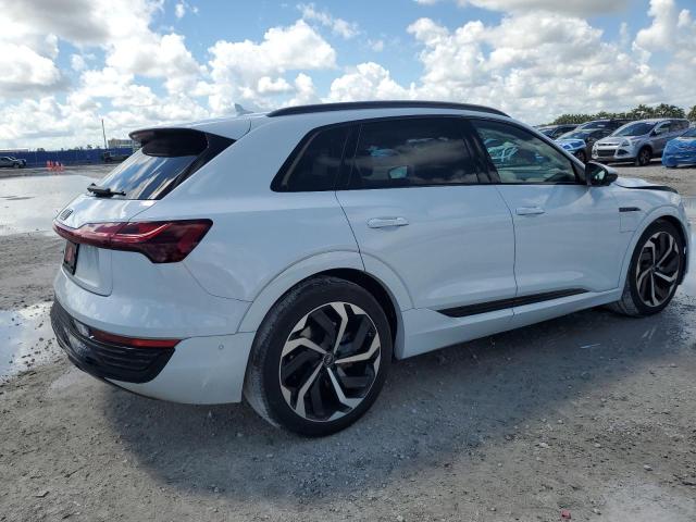 Foto 3 de la subasta – 2024 AUDI Q8 E-TRON con VIN WA15AAGE5RB030150