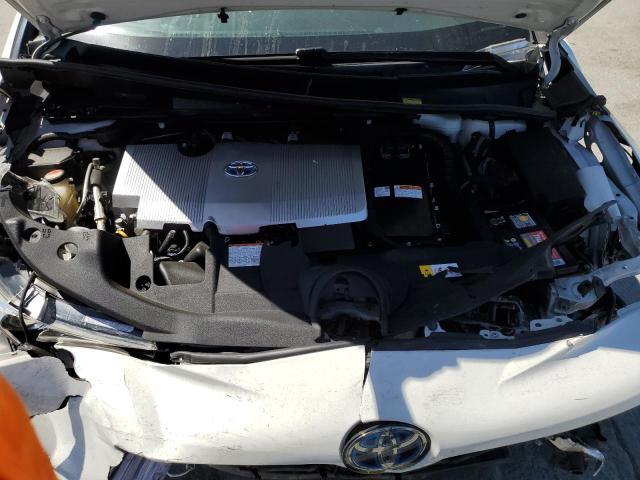 Photo 11 from auction – 2016 TOYOTA PRIUS with VIN JTDKARFU2G3022045