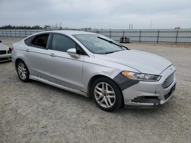 Photo 4 from auction – 2016 FORD FUSION SE with VIN 3FA6P0H78GR387033