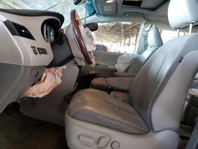 Photo 7 from auction – 2011 TOYOTA SIENNA XLE with VIN 5TDYK3DCXBS110735