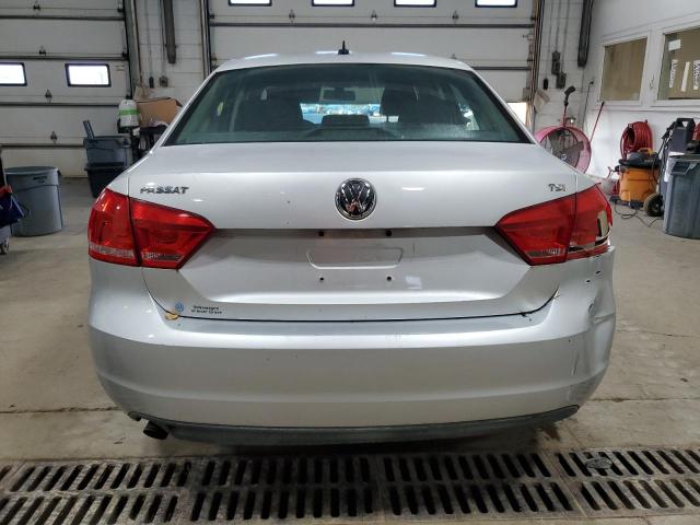 Photo 6 from auction – 2014 VOLKSWAGEN PASSAT S with VIN 1VWAS7A32EC115444