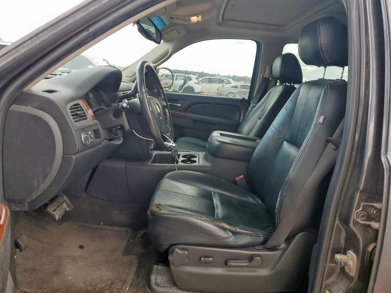 Photo 7 from auction – 2010 CHEVROLET TAHOE C150 with VIN 1GNUCAE08AR291813