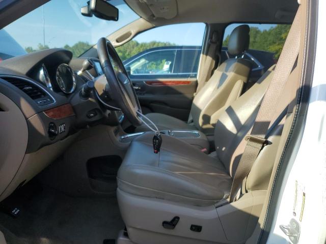 Photo 7 from auction – 2014 CHRYSLER TOWN & COU with VIN 2C4RC1CG5ER195541