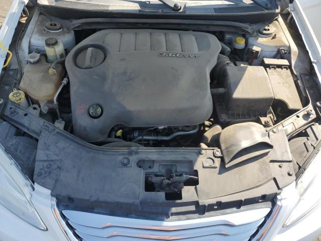 Photo 11 from auction – 2014 CHRYSLER 200 TOURING with VIN 1C3CCBBG9EN144932