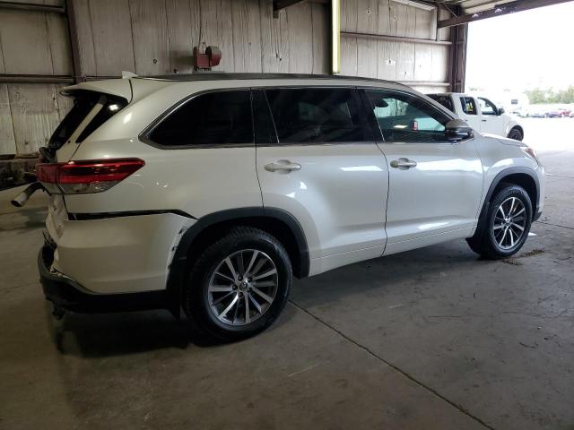 Photo 3 from auction – 2017 TOYOTA HIGHLANDER with VIN 5TDJZRFH4HS421370