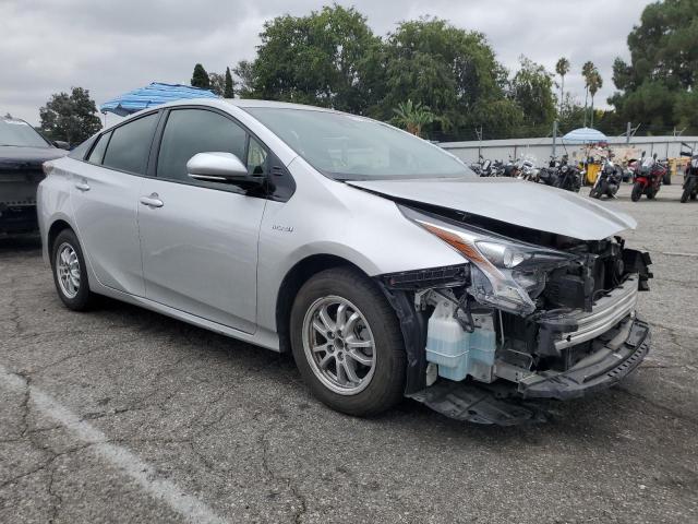 Photo 4 from auction – 2017 TOYOTA PRIUS with VIN JTDKBRFUXH3574021