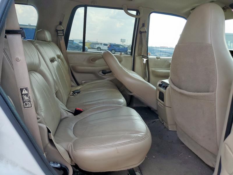 Photo 11 from auction – 2000 FORD EXPEDITION with VIN 1FMRU1760YLA28348