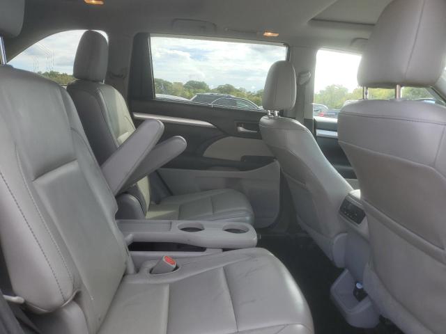 Photo 11 from auction – 2015 TOYOTA HIGHLANDER with VIN 5TDJKRFH2FS206264