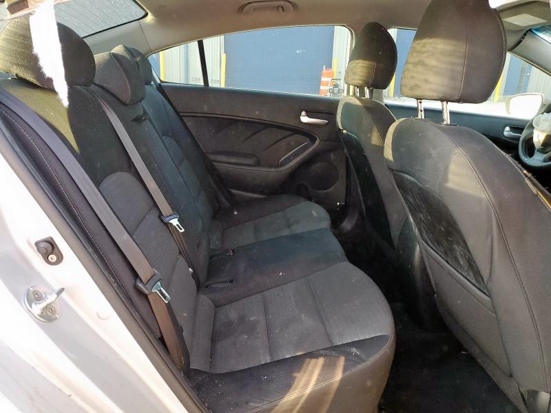 Photo 10 from auction – 2017 KIA FORTE LX with VIN 3KPFL4A73HE082250