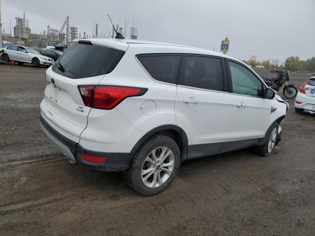 Photo 3 from auction – 2019 FORD ESCAPE SE with VIN 1FMCU9GD4KUB39845