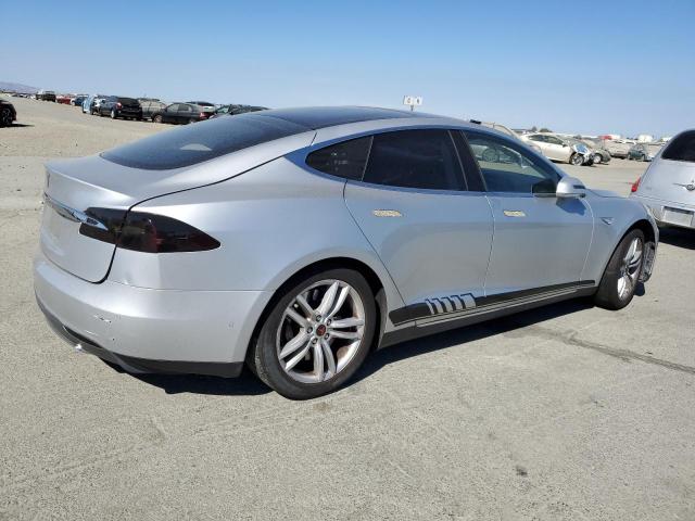 Photo 3 from auction – 2015 TESLA MODEL S 60 with VIN 5YJSA1S14FF080592