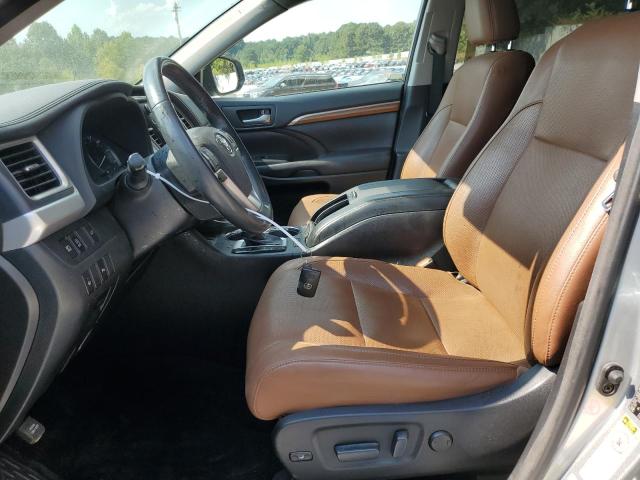 Photo 7 from auction – 2017 TOYOTA HIGHLANDER with VIN 5TDDZRFH1HS365109