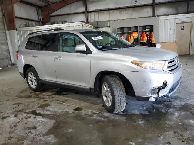 Photo 4 from auction – 2013 TOYOTA HIGHLANDER with VIN 5TDBK3EH8DS245599
