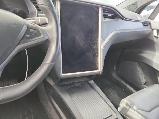 Photo 9 from auction – 2018 TESLA MODEL X with VIN 5YJXCBE26JF109304