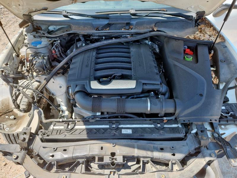 Photo 12 from auction – 2018 PORSCHE CAYENNE with VIN WP1AA2A23JKA04545