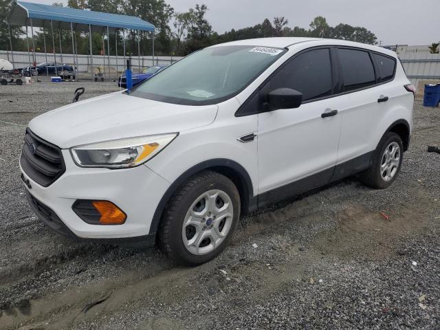 صورة رقم 1 من المزاد - 2017 FORD ESCAPE S مع VIN 1FMCU0F71HUB56893