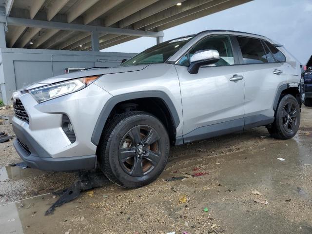 Photo 1 from auction – 2021 TOYOTA RAV4 XLE with VIN 2T3W1RFV7MC102607