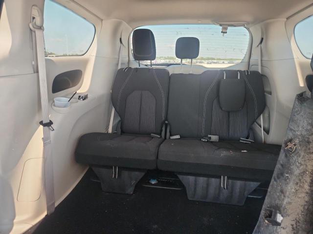 Photo 10 from auction – 2023 CHRYSLER VOYAGER LX with VIN 2C4RC1CG7PR535856