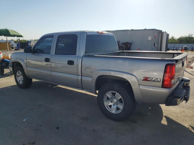 Photo 2 from auction – 2004 CHEVROLET SILVERADO with VIN 2GCEK13TX41340004