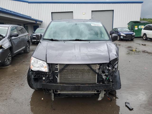 Photo 5 from auction – 2015 CHRYSLER TOWN & COU with VIN 2C4RC1BG1FR740783