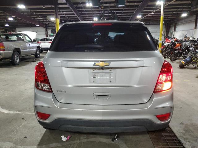 Photo 6 from auction – 2020 CHEVROLET TRAX LS with VIN KL7CJKSB5LB038303