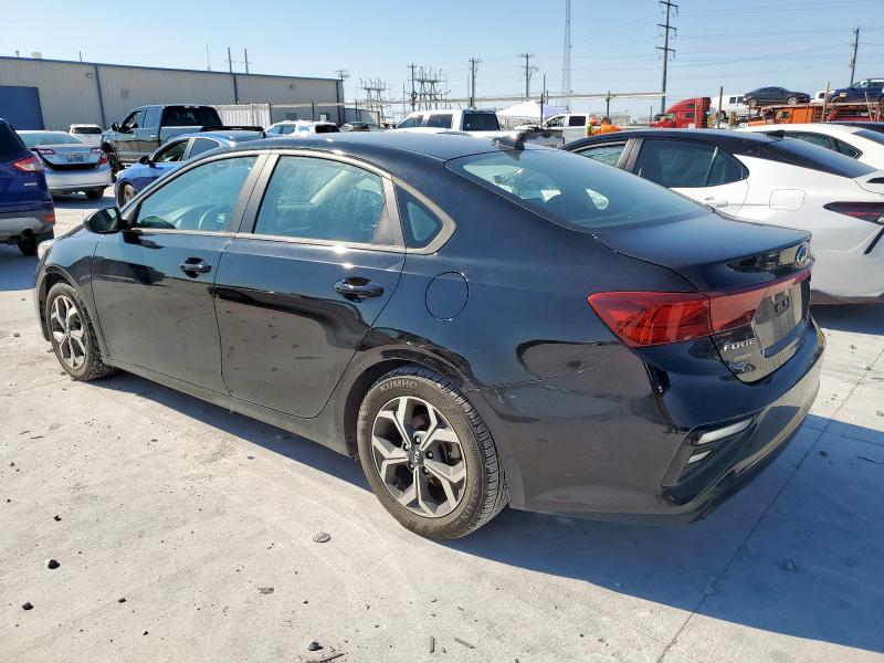 Photo 2 from auction – 2021 KIA FORTE FE with VIN 3KPF24AD9ME412069