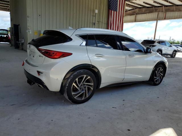Photo 3 from auction – 2017 INFINITI QX30 BASE with VIN SJKCH5CP2HA024847