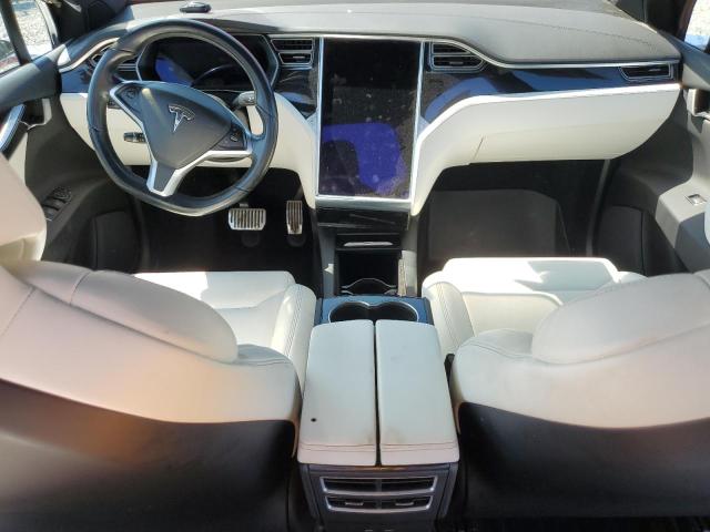 Photo 8 from auction – 2017 TESLA MODEL X with VIN 5YJXCDE28HF069782