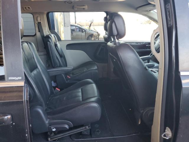 Photo 10 from auction – 2013 CHRYSLER TOWN & COU with VIN 2C4RC1BG1DR743499