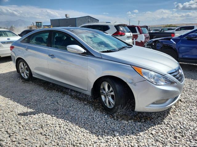 Photo 4 from auction – 2013 HYUNDAI SONATA SE with VIN 5NPEC4ACXDH659533