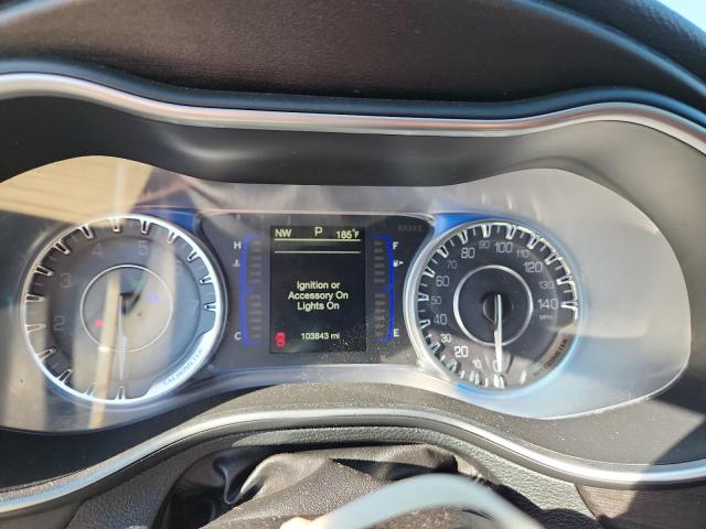 Photo 9 from auction – 2016 CHRYSLER 200 LIMITE with VIN 1C3CCCAB1GN174019