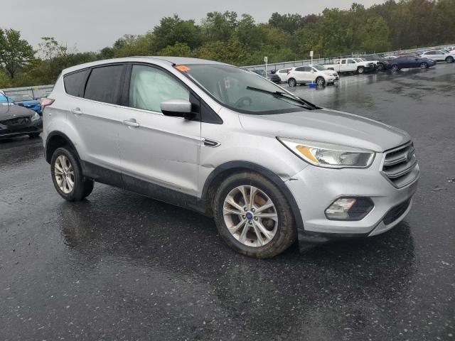 Photo 4 from auction – 2017 FORD ESCAPE SE with VIN 1FMCU0GD3HUB25908