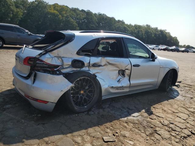 Photo 3 from auction – 2017 PORSCHE MACAN S with VIN WP1AB2A55HLB15254