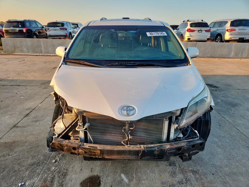 Photo 5 from auction – 2016 TOYOTA SIENNA XLE with VIN 5TDYK3DCXGS752895