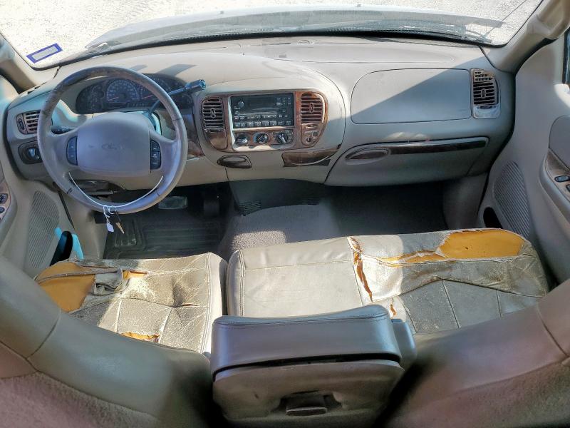 Photo 8 from auction – 2000 FORD F150 with VIN 1FTRX17L5YNA34572