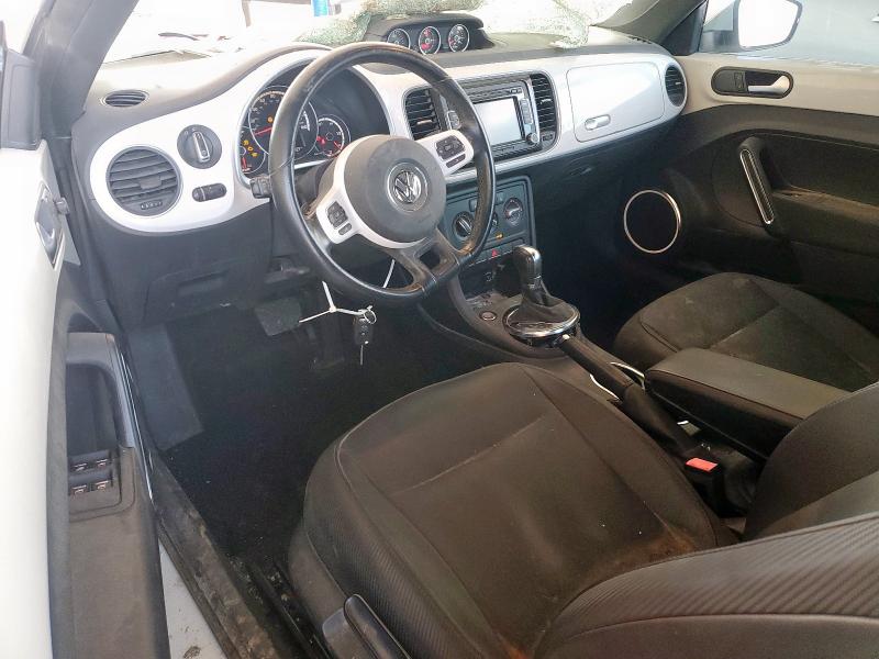 Photo 8 from auction – 2013 VOLKSWAGEN BEETLE with VIN 3VW5L7AT3DM829532