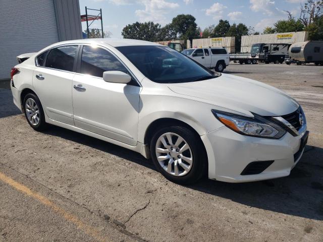 Photo 4 from auction – 2017 NISSAN ALTIMA 2.5 with VIN 1N4AL3AP3HN315422