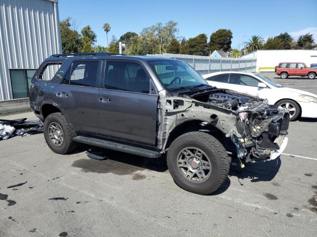 Photo 4 from auction – 2019 TOYOTA 4RUNNER SR with VIN JTEBU5JR9K5644038