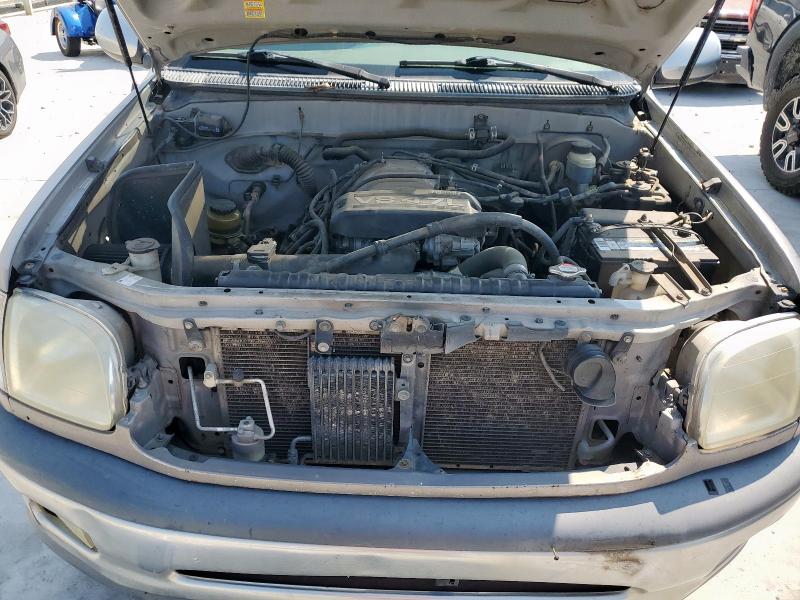 Photo 11 from auction – 2001 TOYOTA TUNDRA ACC with VIN 5TBBT44111S194099